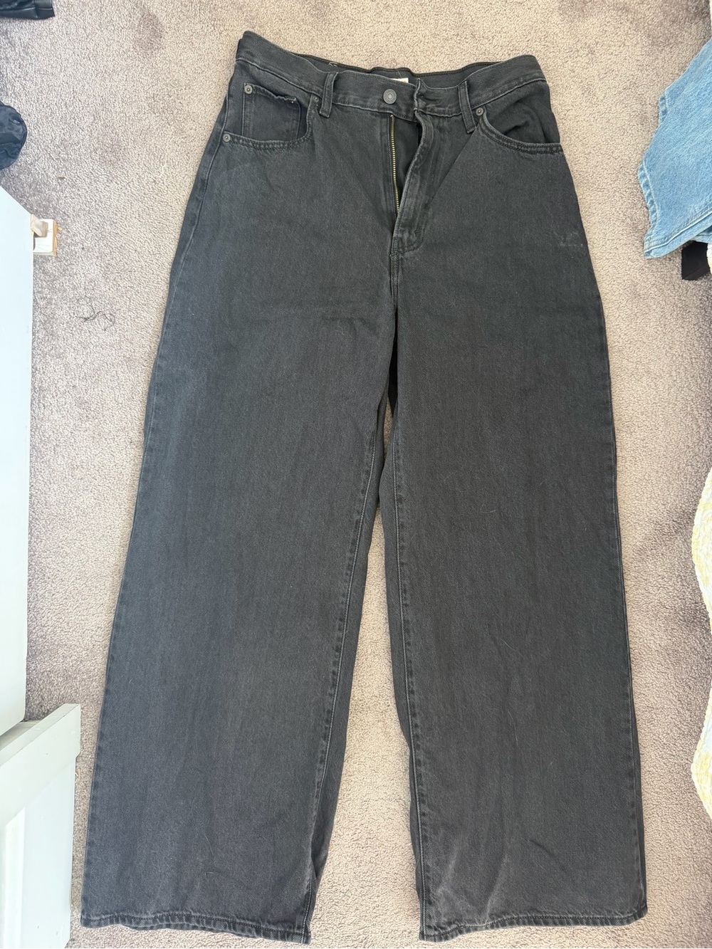 Levi’s Black Wide-Leg Jeans
